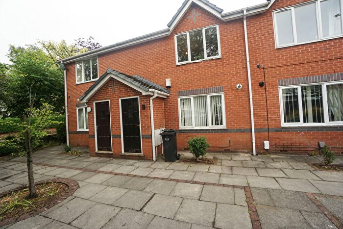 1 Bedroom Flat To Rent In New Hall Lane, Bolton, Lancashire, BL1