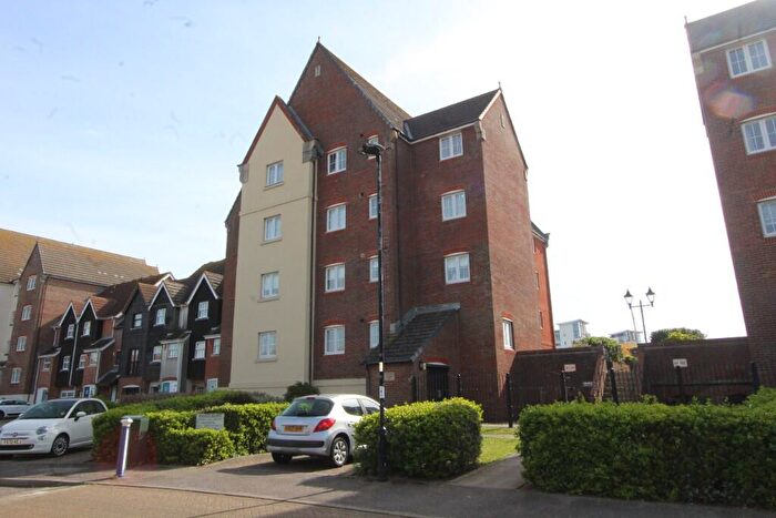 2 Bedroom Apartment For Sale In Madeira Way, Eastbourne, East Sussex, BN23