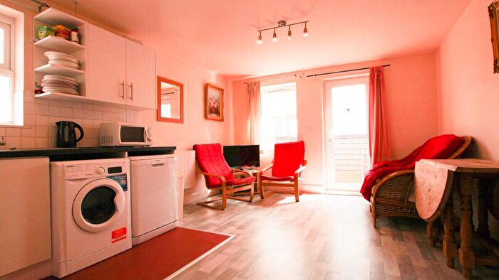 4 Bedroom Flat To Rent In Byron Street Mews, Shieldfield, Newcastle Upon Tyne, NE2