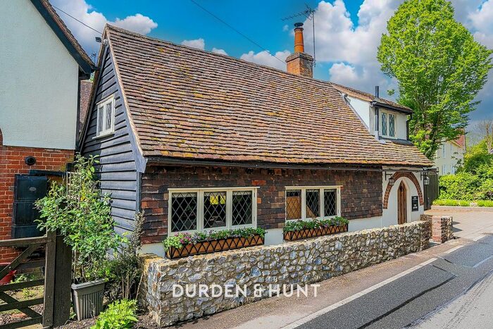 2 Bedroom Cottage For Sale In Coopersale Street, Epping, CM16