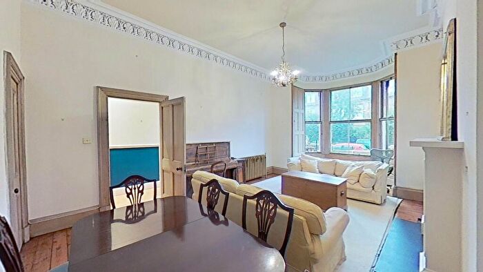 2 Bedroom Flat To Rent In Newhaven Road, Edinburgh, Midlothian, EH6