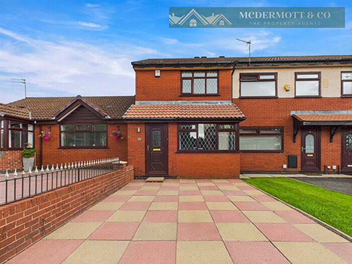 2 Bedroom Mews For Sale In Elm Tree Close, Failsworth, Manchester, M35