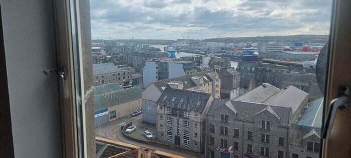 2 Bedroom Flat To Rent In Castle Terrace, Aberdeen, Aberdeenshire, AB11