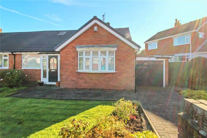 3 Bedroom Bungalow For Sale In Meadow View, Sunderland, Tyne And Wear, SR3
