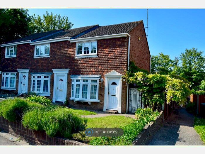 2 Bedroom End Of Terrace House To Rent In Milton Road, Gravesend, DA12
