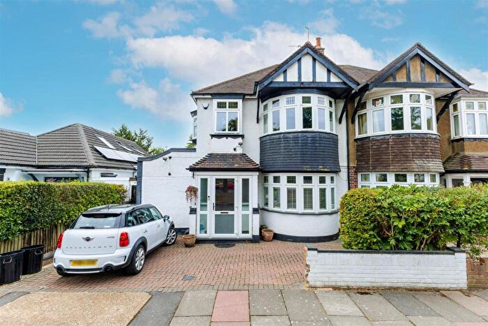 3 Bedroom Semi Detached House For Sale In Bury Street, Ruislip, HA4