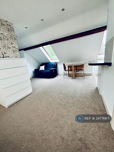 Studio To Rent In South Street, Epsom, KT18