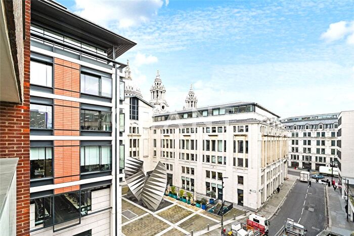 2 Bedroom Flat To Rent In Warick Lane, London, EC4M