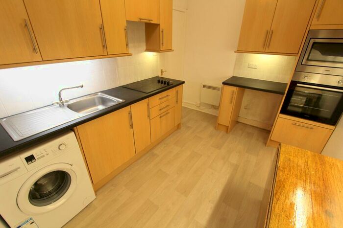 2 Bedroom Flat To Rent In Sharrow Vale Road, Sheffield, S11