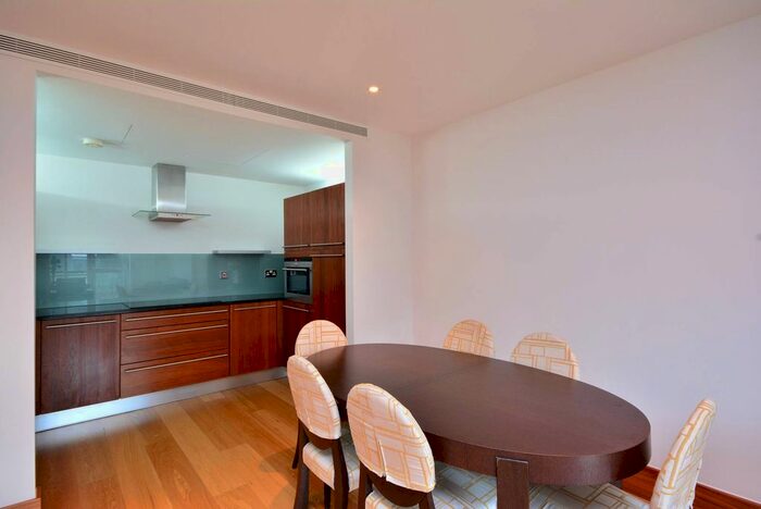 2 Bedroom Flat To Rent In Baker Street, Baker Street, London, NW1