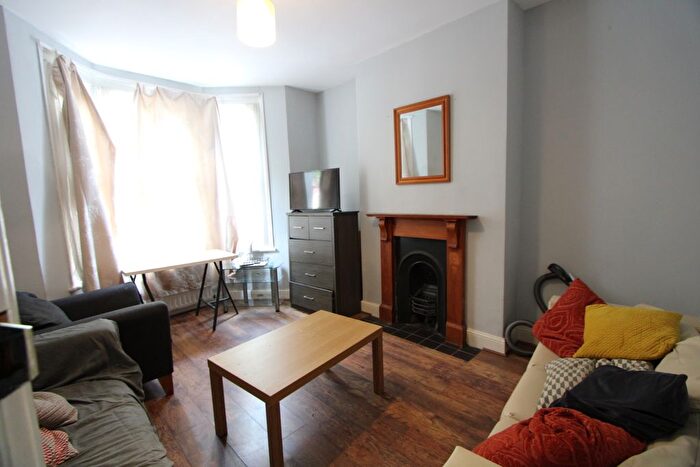 4 Bedroom Terraced House To Rent In Quicks Road, Wimbledon, SW19