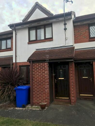 2 Bedroom Detached House To Rent In Gabion Avenue, Purfleet, Essex, RM19