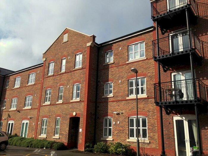1 Bedroom Flat To Rent In Summers House, Aylesbury, HP21