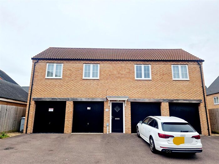 2 Bedroom Flat To Rent In Lily Lane, Newark, NG24