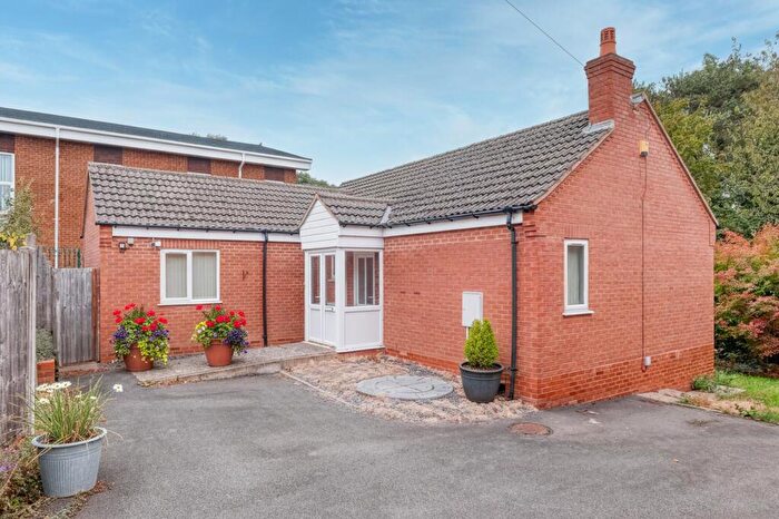 2 Bedroom Detached Bungalow For Sale In Evesham Road, Redditch, B97