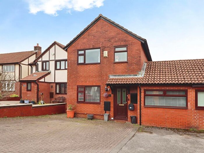 4 Bedroom Link Detached House For Sale In Deepfield Close, Cardiff, CF5