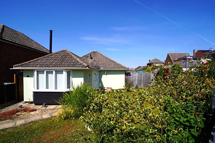 3 Bedroom Detached Bungalow For Sale In Grove Hill, Highworth, SN6