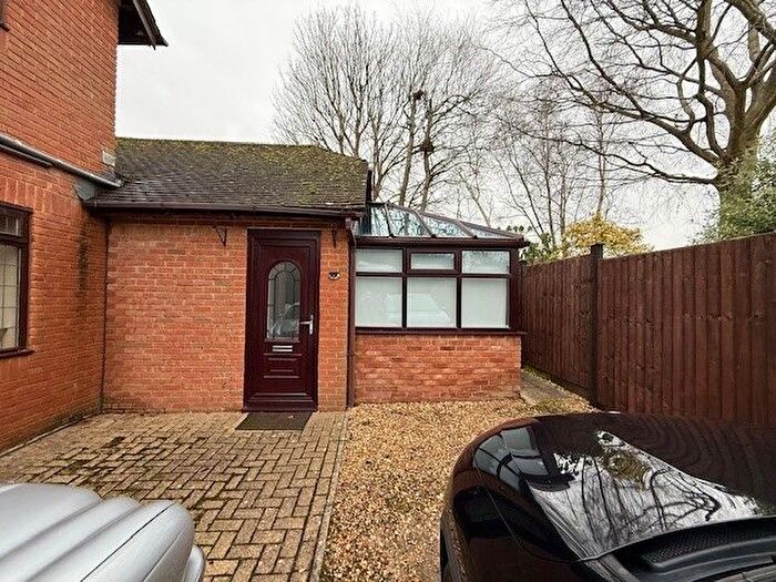 2 Bedroom Bungalow To Rent In Carrbridge Road, Bournemouth, BH3