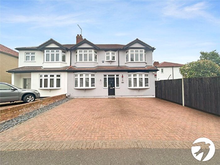 4 Bedroom Semi-Detached House To Rent In Burnt Oak Lane, Sidcup, DA15