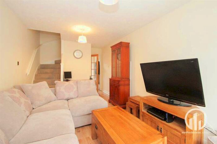 1 Bedroom Terraced House To Rent In Wren Close, Orpington, BR5