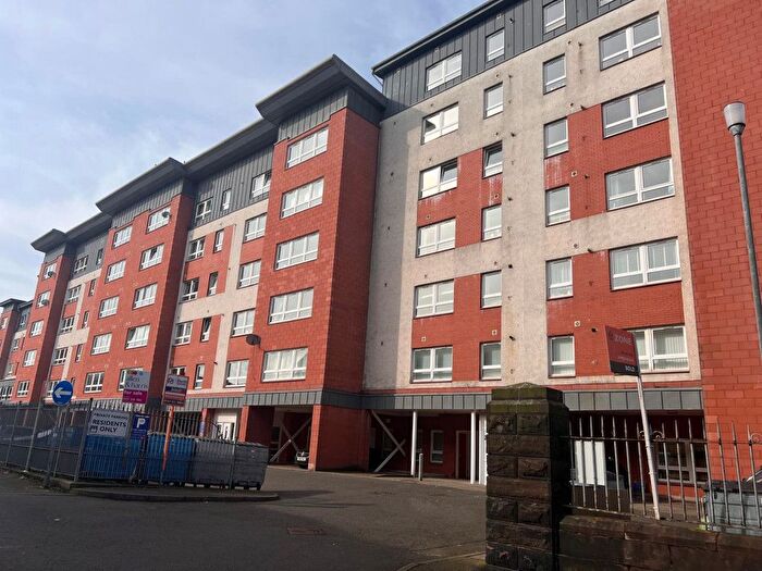 2 Bedroom Flat To Rent In Finlay Drive, Dennistoun, G31