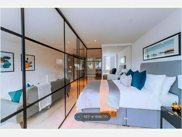 1 Bedroom Flat To Rent In Brighton Road, Purley, CR8