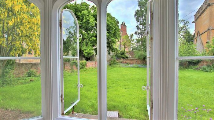 3 Bedroom Flat To Rent In Church Street, Tewkesbury, GL20