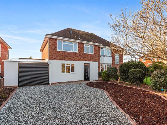 3 Bedroom Semi Detached House For Sale In Palatine Road, Goring-By-Sea, Worthing, BN12