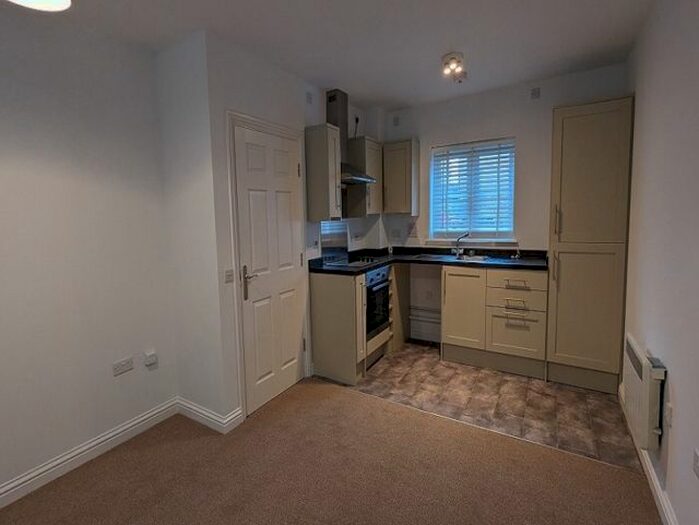 2 Bedroom Flat To Rent In Bryntirion, Llanelli, SA15