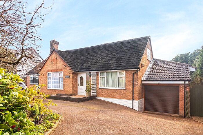 4 Bedroom Bungalow For Sale In Birkin Lane, Wingerworth, S42