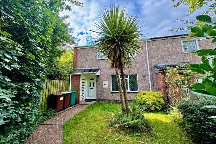 3 Bedroom Property To Rent In Fleming Gardens, Nottingham, NG11