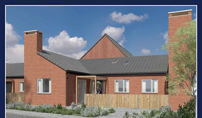 2 Bedroom Terraced Bungalow For Sale In Bath Road, Broomhall, Worcester, WR5