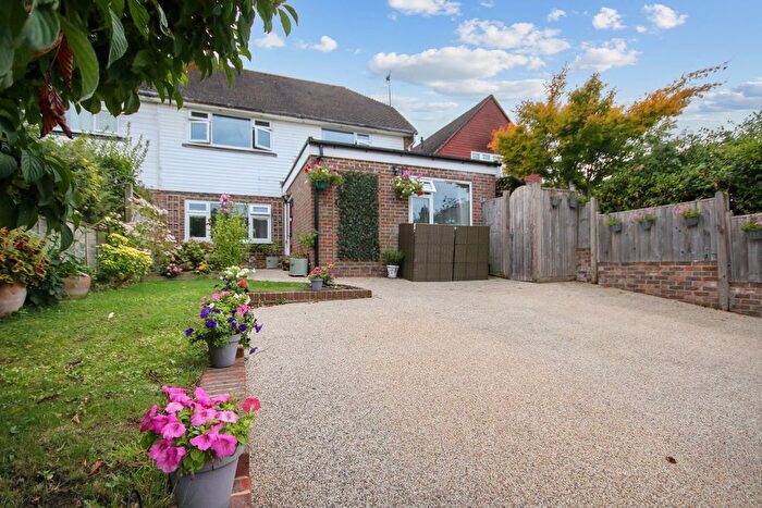 4 Bedroom Semi-Detached House For Sale In Rectory Field, Hartfield, TN7