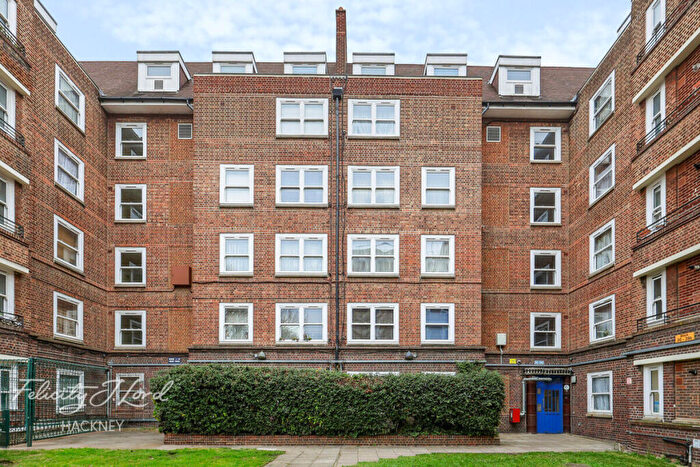 2 Bedroom Flat For Sale In Homerton High Street, London, E9