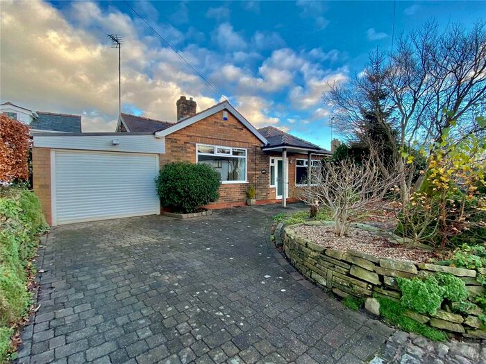 2 Bedroom Bungalow To Rent In Healds Green, Chadderton, Oldham, OL1