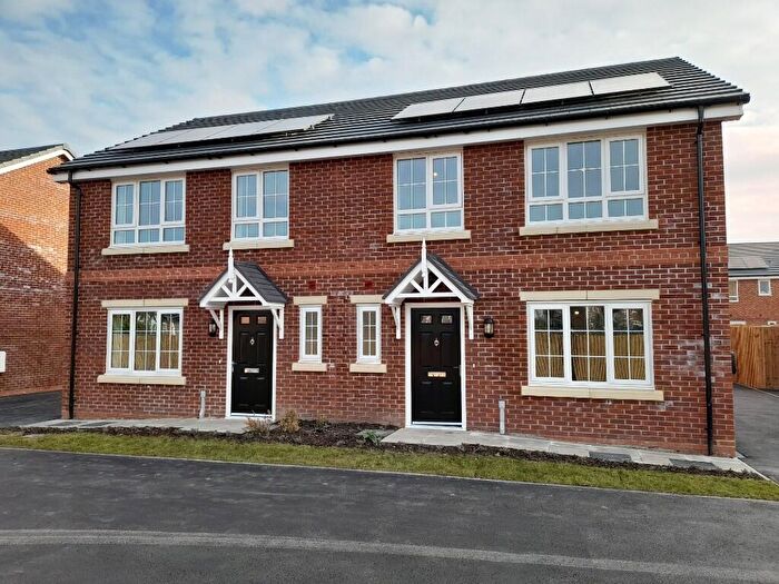 4 Bedroom Semi Detached House To Rent In Goldcrest Lane, Poulton-Le-Fylde, Lancashire, FY6