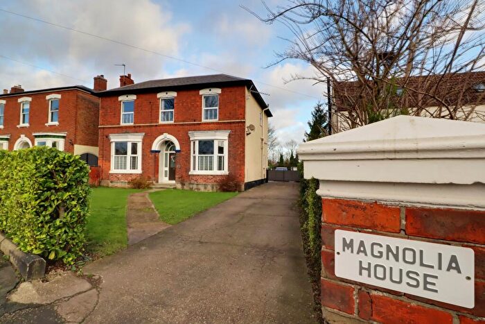 4 Bedroom Detached House For Sale In High Street, Owston Ferry, Lincolnshire, DN9