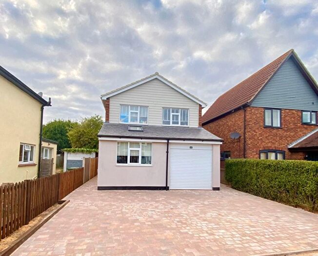 3 Bedroom Detached House For Sale In Basin Road, Heybridge Basin, Maldon, CM9