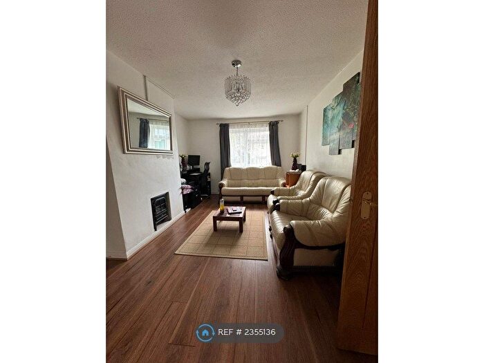 3 Bedroom Semi-Detached House To Rent In Caerleon Road, Cardiff, CF14