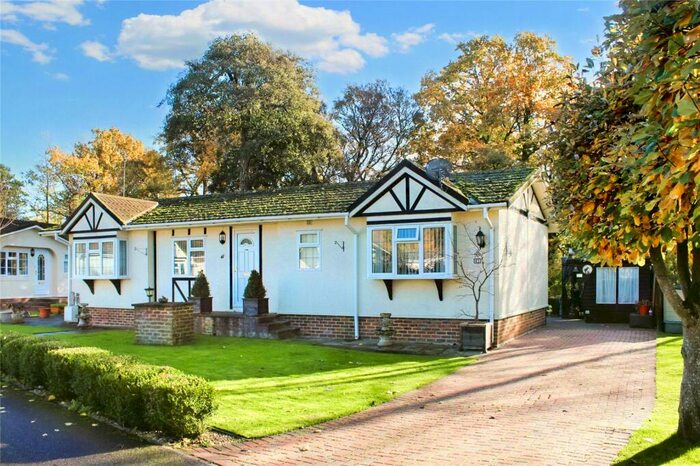 2 Bedroom Mobile Home For Sale In Water End Park, Old Basing, Basingstoke, RG24