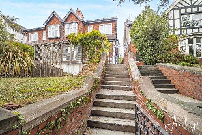 4 Bedroom Detached House For Sale In Uplands Crescent, Uplands, Swansea, SA2