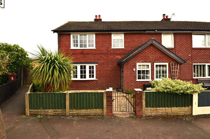 3 Bedroom Semi-Detached House To Rent In Meadow Crescent, Wesham, Preston, PR4