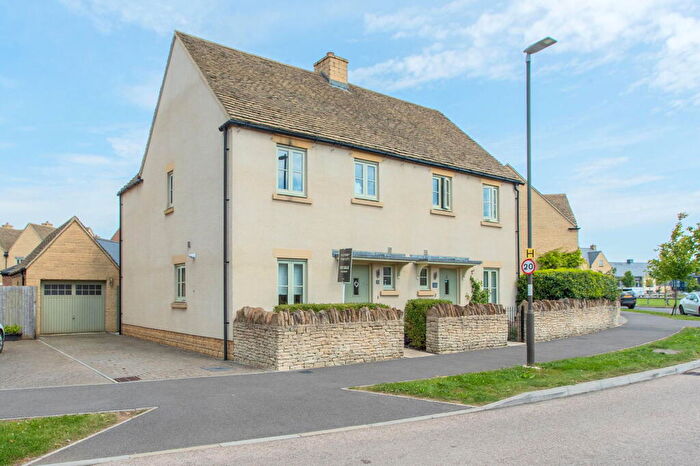 3 Bedroom Semi-Detached House For Sale In Mercer Way, Tetbury, GL8