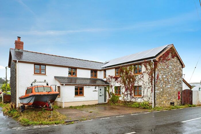 5 Bedroom Detached House For Sale In Maesybont, Llanelli, Carmarthenshire, SA14