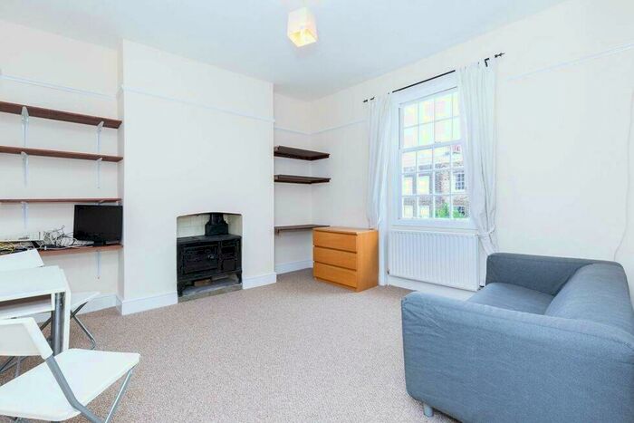 1 Bedroom Flat To Rent In Stamford Road, Dalston, N1