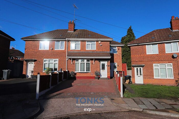 3 Bedroom Semi Detached House For Sale In Radley Grove, Birmingham, B29