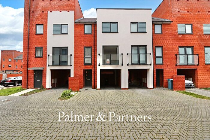 3 Bedroom Terraced House For Sale In Davidson Close, Ipswich, Suffolk, IP2