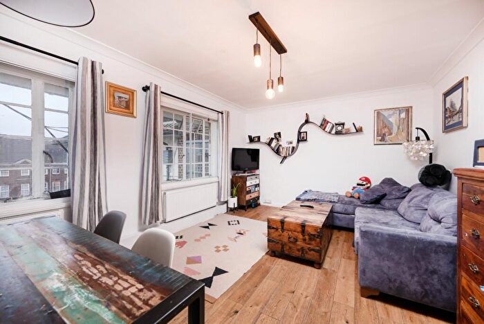 2 Bedroom Apartment For Sale In Finchley Road, Temple Fortune, NW11