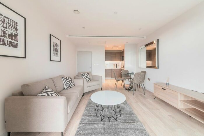 1 Bedroom Flat To Rent In Camley Street, Kings Cross, London, N1C