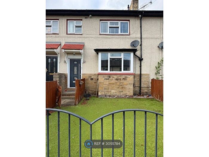 3 Bedroom Terraced House To Rent In Lawton St, Huddersfield, HD4
